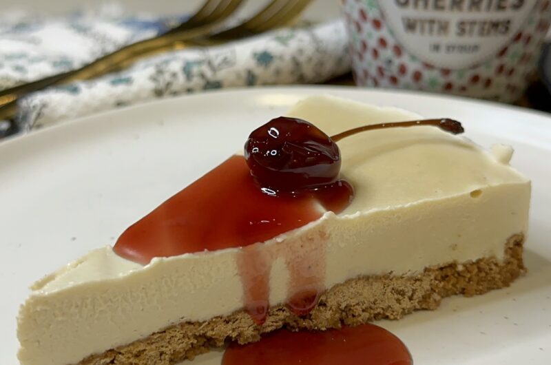 The BEST and EASIEST Vegan Cheesecake